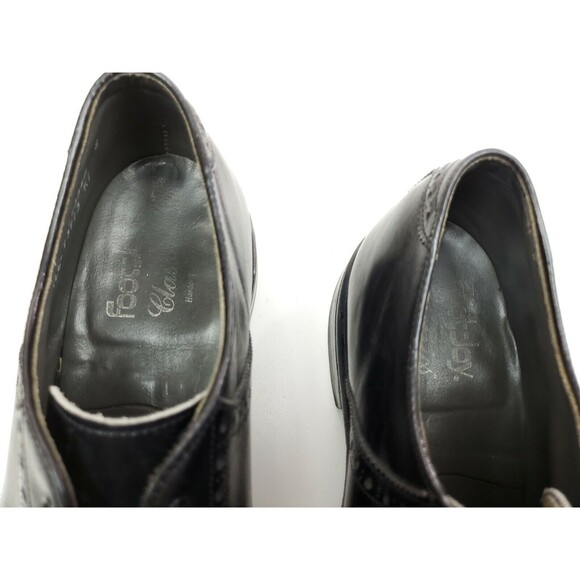 Athletic_Shoes